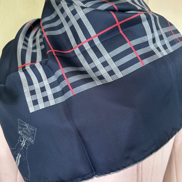 BURBERRYS NOVA CHECK IN CLASSIC BLUE
SILK SCARF - Picture 3 of 6